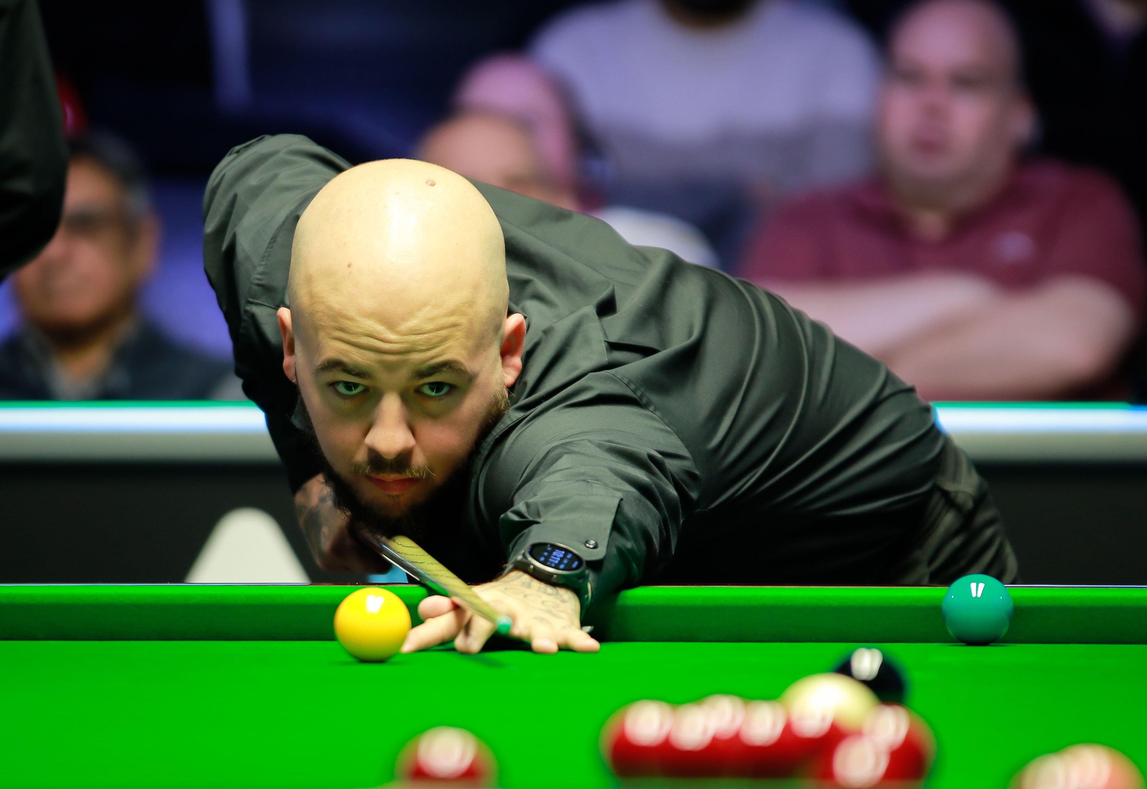 而防守则更 而防守则更