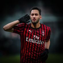 一名在校大 一名在校大